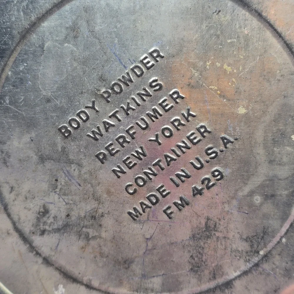 Vintage Body Powder Watkins Perfumer New York Tin Made In‎ USA